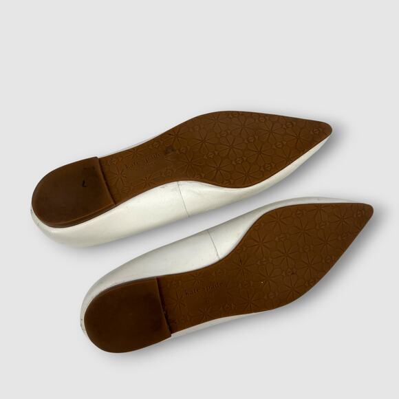 Kate Spade New York White Leather Pointed-Toe Spade Flats Size 6 - Picture 6 of 7